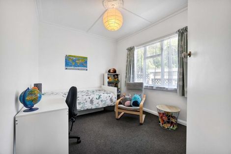 Photo of property in 29 Queens Road, Glen Avon, New Plymouth, 4312