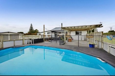 Photo of property in 1288 Normanby Road, Manaia, Hawera, 4678
