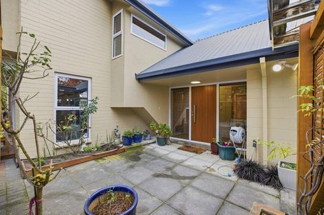 Photo of property in 2/122 Harewood Road, Papanui, Christchurch, 8053