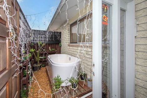 Photo of property in 1/66 Estuary Road, New Brighton, Christchurch, 8061