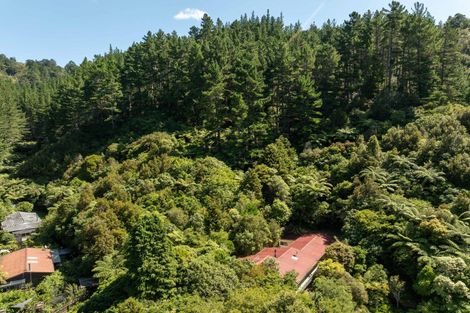 Photo of property in 144 Pinehaven Road, Pinehaven, Upper Hutt, 5019