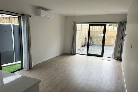 Photo of property in 26a Oreil Avenue, West Harbour, 0618