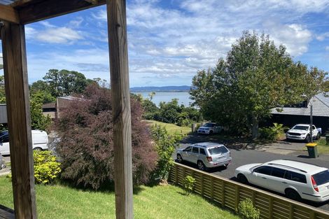 Photo of property in 17 Valhalla Drive, Beach Haven, Auckland, 0626