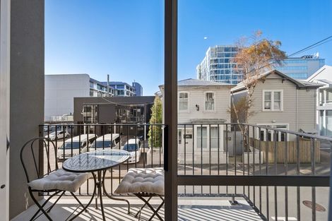 Photo of property in De Vere Apartments, 25/23 Tennyson Street, Te Aro, Wellington, 6011