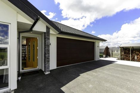 Photo of property in 26 Whitcombe Place, Darfield, 7571