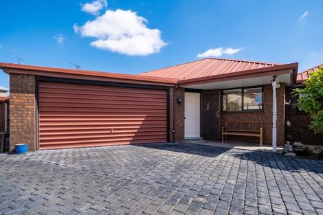 Photo of property in 35 Picton Avenue, Riccarton, Christchurch, 8011