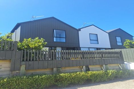 Photo of property in 18/6u Oswald Crescent, Paparangi, Wellington, 6037