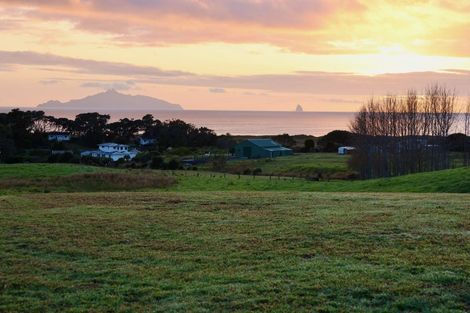 Photo of property in 51 Cullen Road, Waipu, 0582