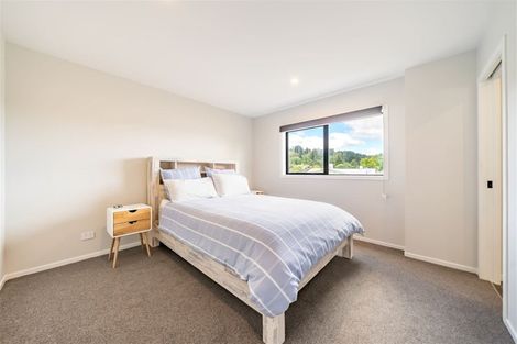 Photo of property in 42d Moeraki Road, Maoribank, Upper Hutt, 5018