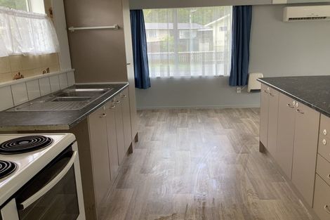 Photo of property in 11 Kendal Grove, Wainuiomata, Lower Hutt, 5014