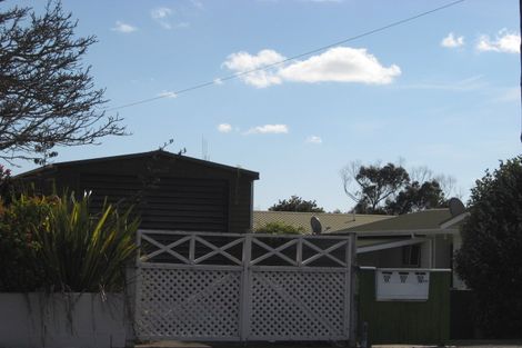 Photo of property in 4a Churchill Crescent, Tawhero, Whanganui, 4501