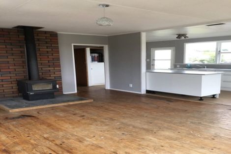 Photo of property in 102 Settlement Road, Kaiwaka, 0573
