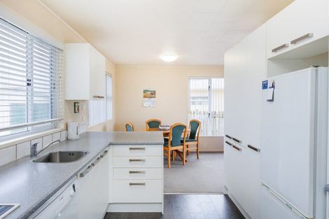 Photo of property in 20 Thomas Place, Foxton Beach, Foxton, 4815