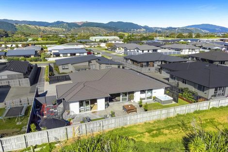Photo of property in 3 Christow Court, Paraparaumu, 5032