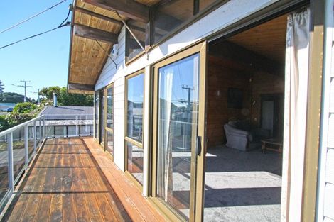 Photo of property in 9 Annandale Street, Lynmouth, New Plymouth, 4310