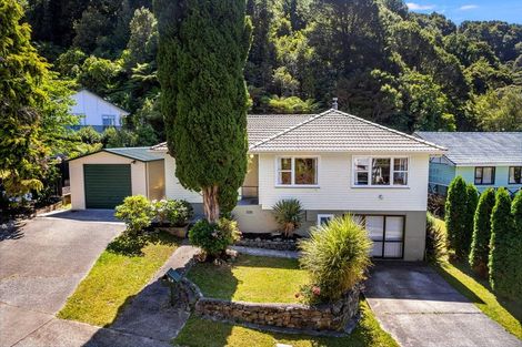 Photo of property in 54 Kowhai Street, Wainuiomata, Lower Hutt, 5014