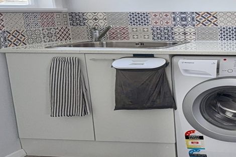 Photo of property in 29 Churchill Crescent, Tawhero, Whanganui, 4501