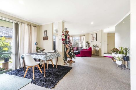 Photo of property in 5 Locksley Lane, Hamilton East, Hamilton, 3216