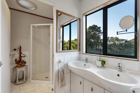 Photo of property in 1559 Pataua Road North, Pataua North, Whangarei, 0175