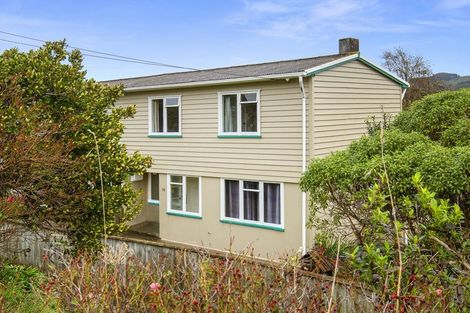 Photo of property in 30 Roberts Street, Tawa, Wellington, 5028