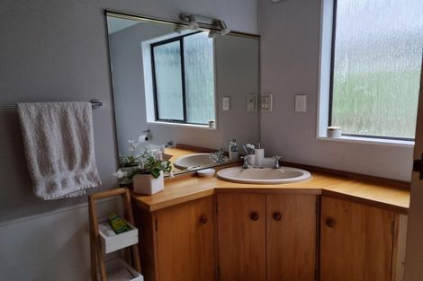 Photo of property in 12 Fytfield Place, Paraparaumu, 5032