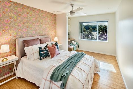 Photo of property in 300b Paremata Road, Whitby, Porirua, 5381