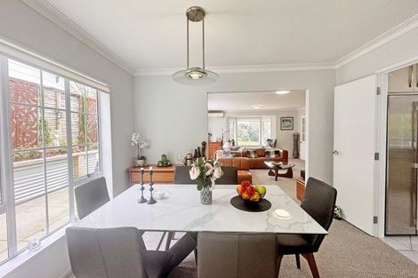 Photo of property in 19 Ravenstone Place, Chatswood, Auckland, 0626
