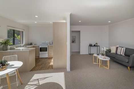 Photo of property in Rangeview Villas, 49/9 Fuller Close, Levin, 5510