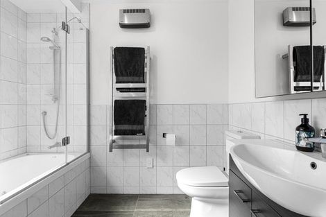 Photo of property in 2a Garthwood Road, Hillcrest, Hamilton, 3216