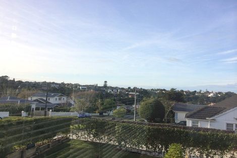 Photo of property in 3 Le Roy Terrace, Birkenhead, Auckland, 0626
