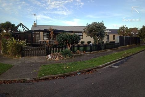 Photo of property in 1 Perth Place, Awapuni, Palmerston North, 4412