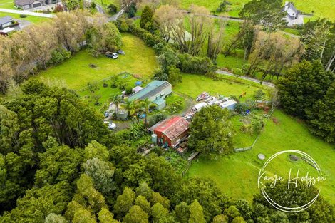 Photo of property in 14 Woodland Road, Maungaturoto, 0588