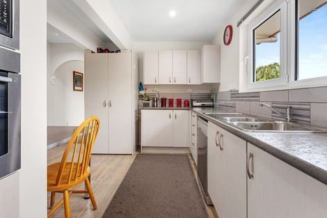 Photo of property in 16 Macdonalds Lane, Waikuku, Rangiora, 7473
