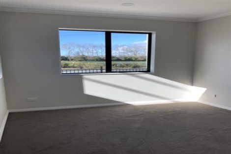 Photo of property in 23 Sapwood Crescent, Takanini, 2110