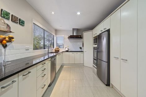 Photo of property in 12 Maeroa Road, Beerescourt, Hamilton, 3200