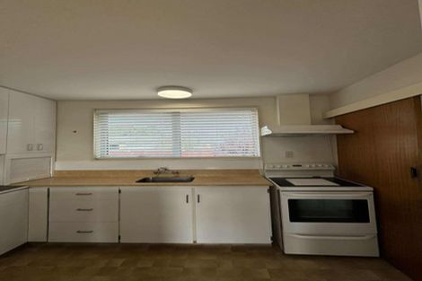 Photo of property in 17 Beeston Place, Redwood, Christchurch, 8051