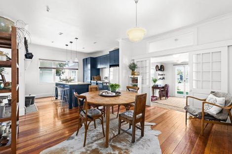 Photo of property in 2 Ashridge Road, Napier South, Napier, 4110