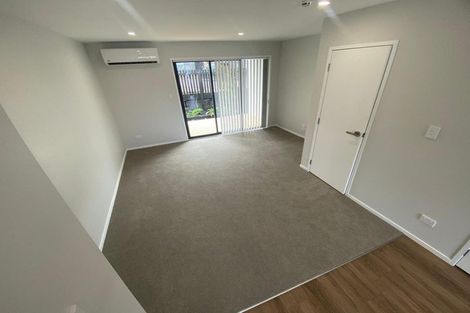 Photo of property in 2 Mikoikoi Crescent, Mangere Bridge, Auckland, 2022