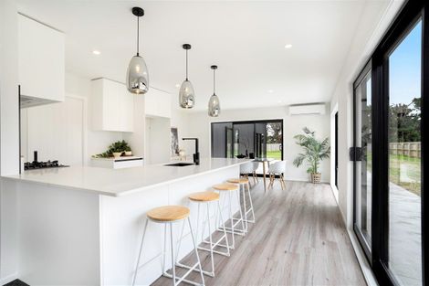 Photo of property in 8 Miles Lane, Carterton, 5713