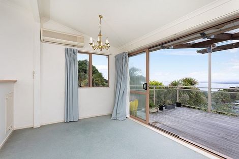 Photo of property in 17 Sea Vista Avenue, Beach Haven, Auckland, 0626