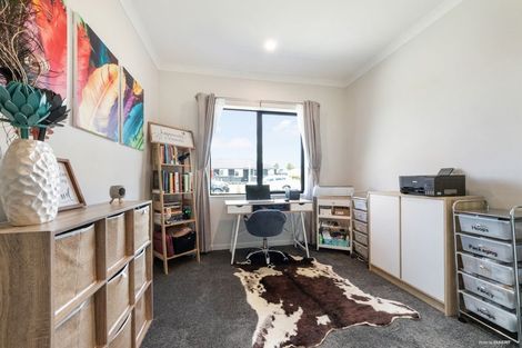 Photo of property in 1 Peacock Place, Pokeno, 2402