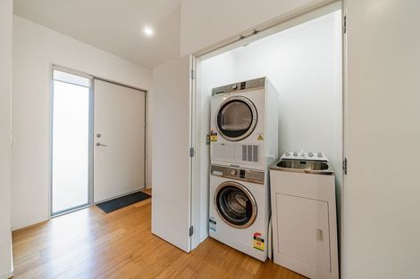 Photo of property in 60 Saddleback Grove, Karori, Wellington, 6012