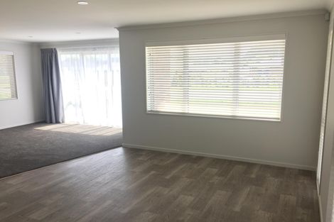 Photo of property in 16 Martindale Lane, Tuakau, 2121