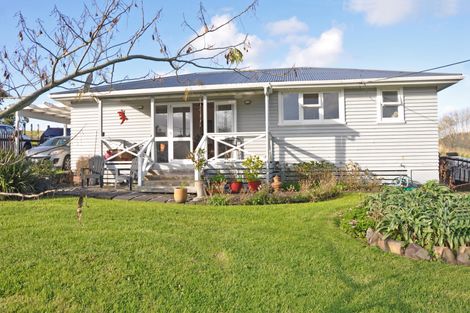 Photo of property in 38 Bickerstaffe Road, Maungaturoto, 0520