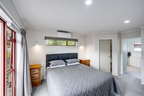 Photo of property in 8 Gresham Place, Taradale, Napier, 4112