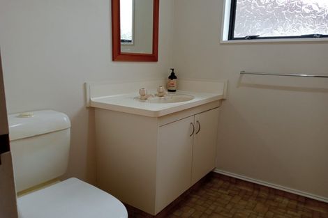 Photo of property in 32b Sailmaker Close, Whitby, Porirua, 5024