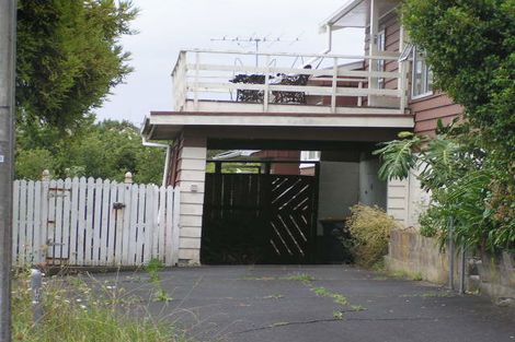 Photo of property in 2/27 Hart Road, Hauraki, Auckland, 0622