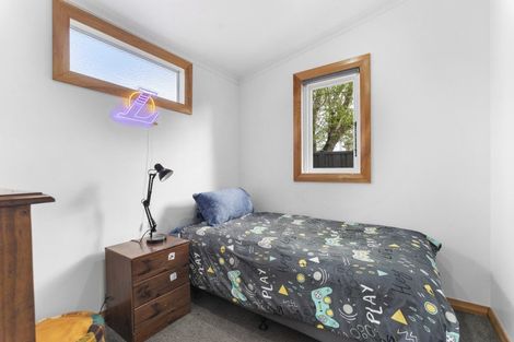 Photo of property in 5 Huatoki Street, Vogeltown, New Plymouth, 4310