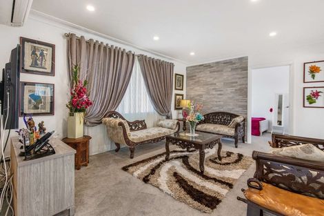 Photo of property in 8 Julian Place, Otara, Auckland, 2023