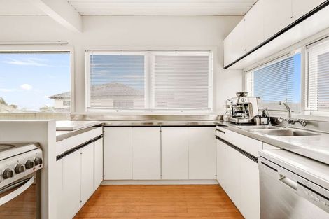 Photo of property in 247a Hill Road, The Gardens, Auckland, 2105